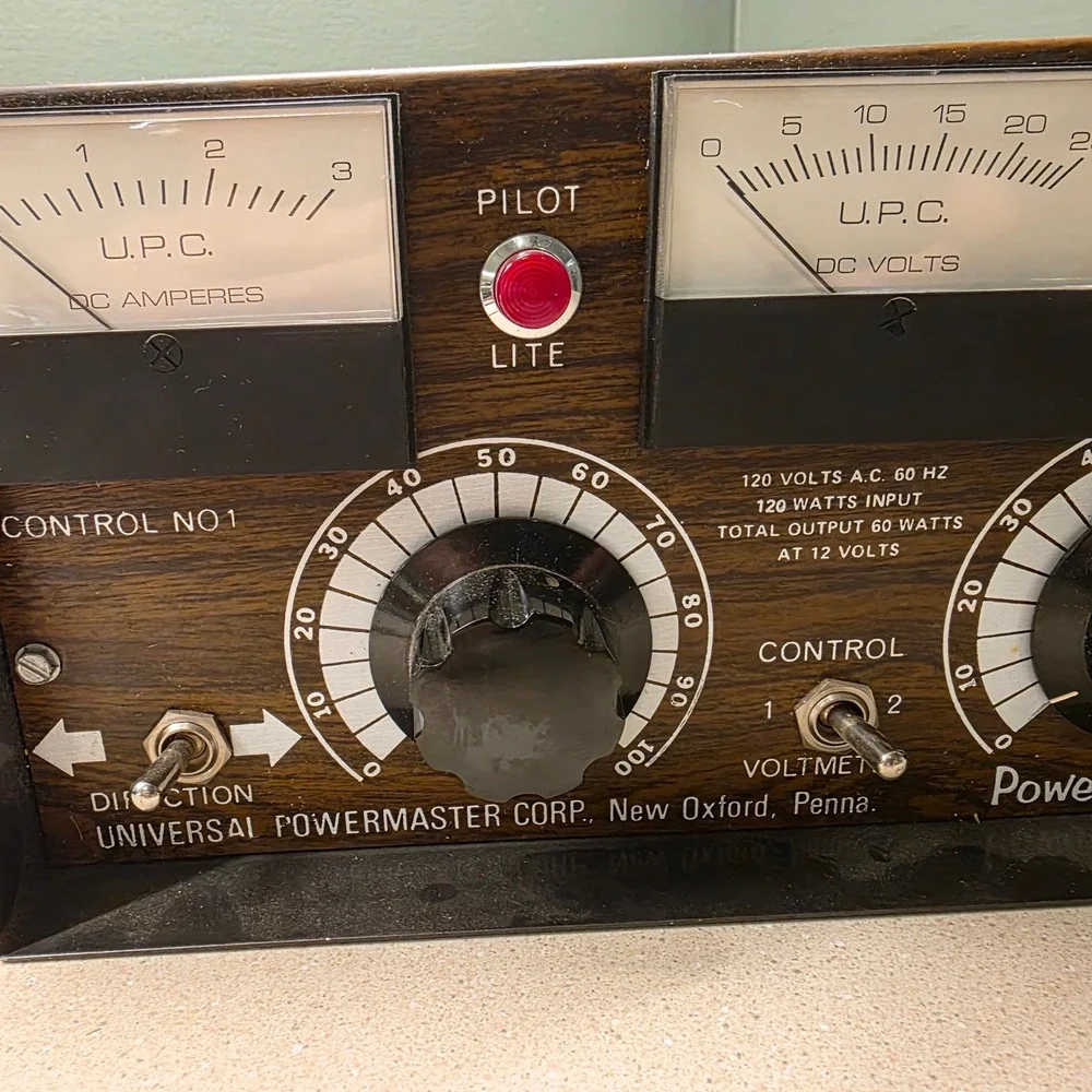 Universal Powermaster 5000 Model Train Controller Transformer Wood Grain WORKS